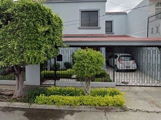 VENTA DE CASA EN GUADALAJARA JALISCO EN LA COLONIA JARDINES DE LA CRUZ