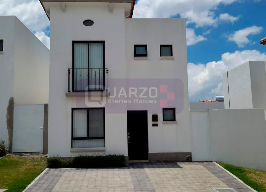 CASA EN RENTA EN ARBOLEDA EN SAN ISIDRO JURIQUILLA