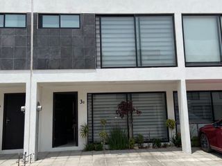 Casa en Venta con Recámara en plata baja "Residencial Celestum, Cuatlancingo Puebla"