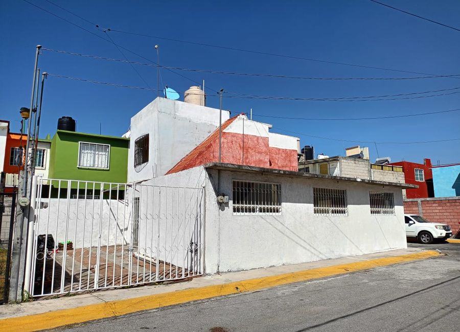 Venta de Casa en San Dimas a unos pasos de Bodega AURRERA