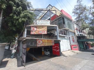 Local comercial en RENTA, esquina con Eje 1 C. Guerrero