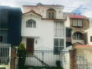 Casa en venta en Las Alamedas, Atizapán de Zaragoza, Estado de México, México BRA