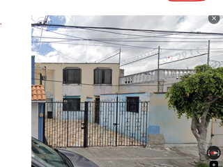 Se vende casa en Boulevares, Naucalpan de Juárez, México.
