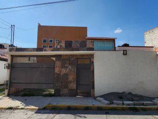 Casa de 2 Pisos en Venta, en Fraccionamiento Real de La Plata, Pachuca, Hidalgo.