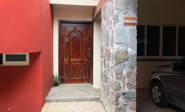 HERMOSA CASA SOLA CON ALBERCA EN PRIVADA CERRADA "RECURSOS PROPIOS"