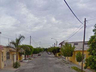 Hermosa y amplia casa en remate en Villas de la Hacienda, Torreón, Coahuila!