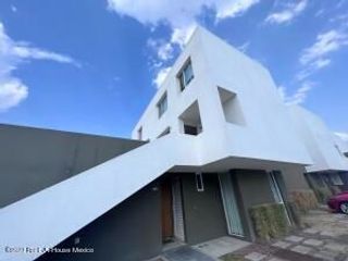 Venta de apartamento en el Mirador.