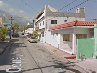 CASA EN CORREGIDORA, CENTRO, SANTA CATARINA, NUEVO LEON. ¡CASA EN REMATE! -FQA