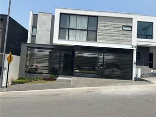 CASA EN VENTA EN CARRETERA NACIONAL EN CASTAÑO DEL VERGEL EQUIPADA