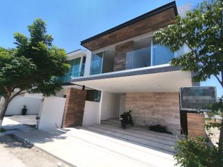 Casa en Venta en Mayorazgo Residencial, 4 habitaciones, una de ellas en Planta baja con baño, Precio de oportunidad