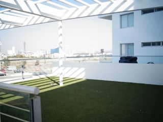 Se Renta Depto Inicio Lomas $16000 con roof garden de 3 rec con cuarto de Servicio