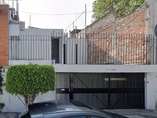 Casa en Venta en Colonia Educación, Coyoacán, CDMX.