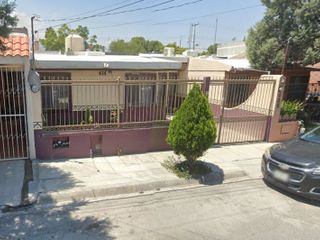 Bonita casa en venta en Magisterio 421, Saltillo, Coahuila