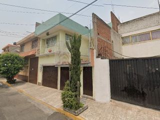 Casa en Pedregal de Santo Domingo, Coyoacán, Remate Bancario