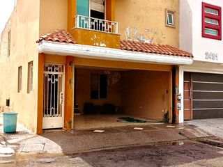 Casa en Venta de Oportunidad en Country Álamos, Culiacán