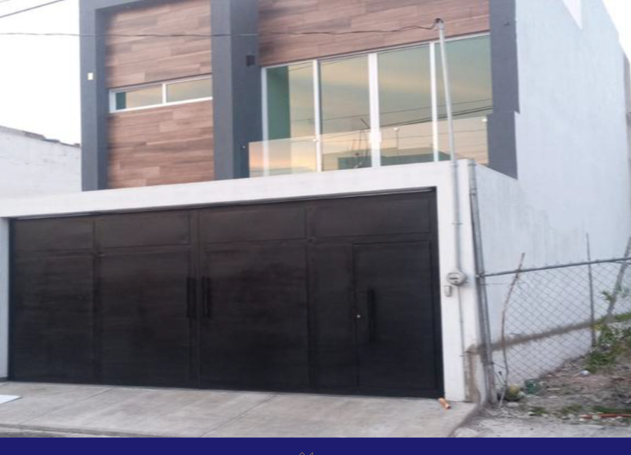 VENTA Casa en fraccionamiento Gobernadores, con gran ubicación cerca de