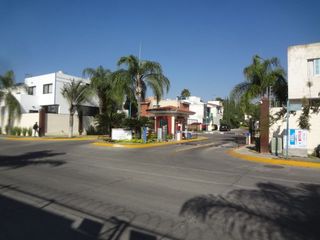Casa en Venta, Condominio Valladolid, Real de Valdepeñas, Zapopan, Jalisco.