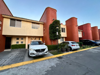 casa en venta en san mateo atenco en av. lerma, con acceso rápido a la cdmx.