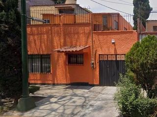 Gran Oportunidad Casa en Venta en Londres, Del Carmen, Coyoacán, 04100, Ciudad de Mexico, CDMX.