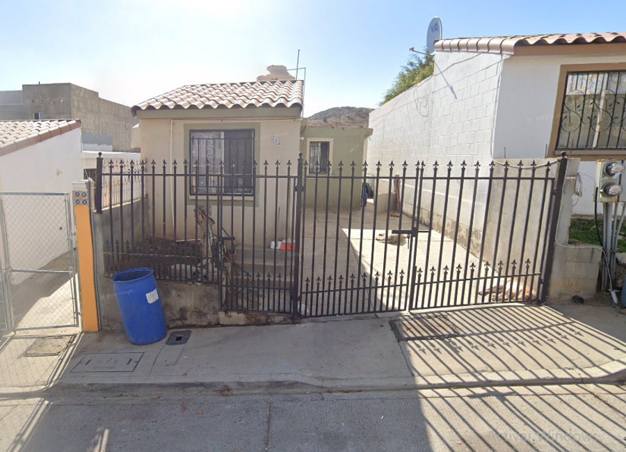 Casa De Remate Bancario En Adolfo Ruiz Cortinez Ensenada Baja California No Creditos Lamudi 3953