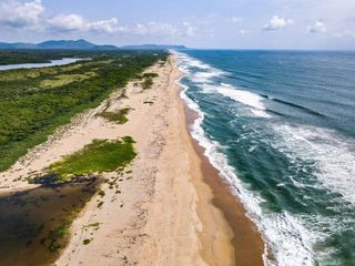 TERRENO FRENTE AL MAR EN VENTA