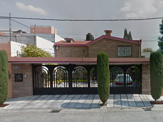 Preciosa casa en Las Arboledas, Ciudad López Mateos, Estado de México