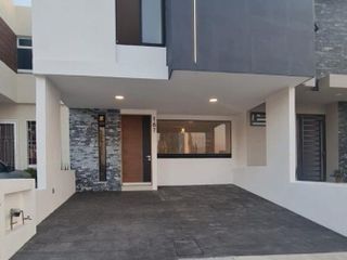 Casa Nueva en Venta 3 recámaras Cañadas del Bosque,  Morelia C153