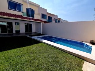 Excelente Casa de 2 Niveles en Xochitepec con Alberca Priv.