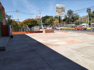 Super Terreno en venta esquina sobre la avenida López Mateos Sur