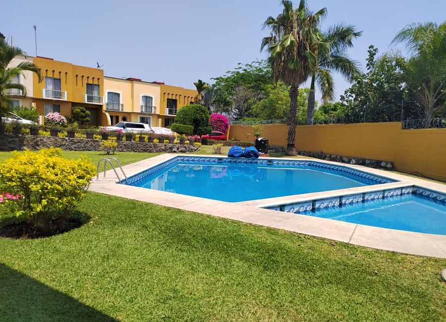 CASA EN TEZOYUCA EMILIANO ZAPATA MORELOS ESQUINA CON TERRENO AL SUR DE ...