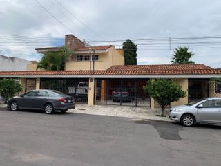Casa en venta en Jardines de Santa Anita Tlajomulco