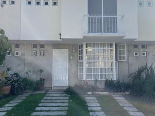 Acogedora casa en venta lista para ser tu hogar en Real San Diego, 3 habitaciones, 2.5 baños, en coto privado