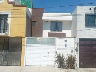 CASA AMUEBLADA EN RENTA EN PUEBLA ZONA LOS FUERTES
