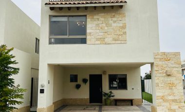 Casa en venta en zona residencial