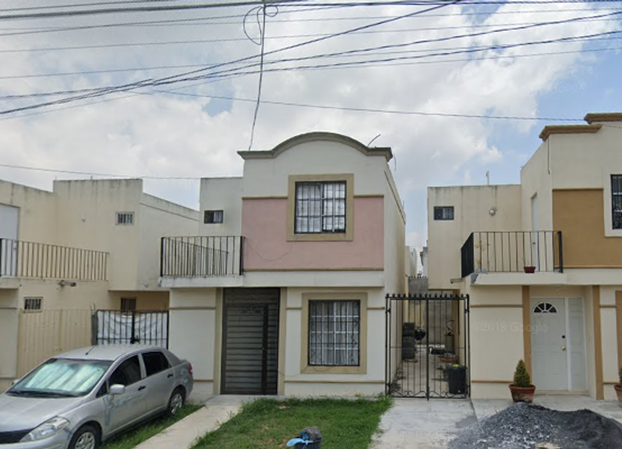 Casa en Venta en Sierra Morena Guadalupe Nuevo Leon a Lado de Parque Sector