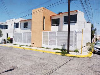 Amplia Casa en Venta en Real del Valle-Pachuca con acceso a varios puntos de la Ciudad.