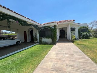 Casa en venta un piso en Atlixco (Tenextepec) en fraccionamiento con vigilancia