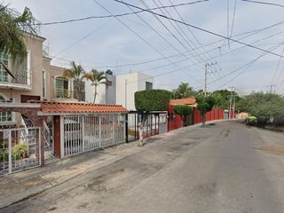 Casa en Col. San Elias, Guadalajara, Jalisco., ¡Compra directa con el Banco, no se aceptan créditos!