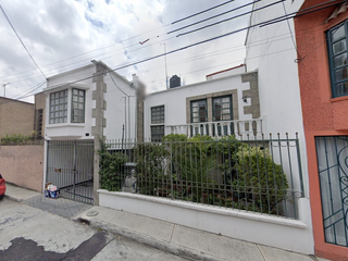 INVIERTE EN TU PATRIMONIO Y MULTIPLICAS TUS AHORROS CON ESTE REMATE, BONITA CASA EN VENTA - Cda. Texco 8, Periodista, Benito Juárez, 03620 Ciudad de México, CDMX