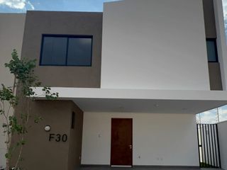 Casa nueva en venta en zona Norte a un lado del parque Metropolitano. 3 Recámaras.