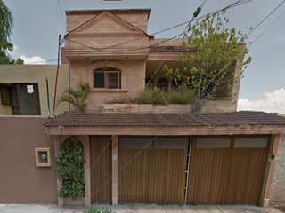 Bonita casa ubicada en Los Laureles, Zamora.