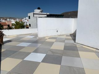 RESIDENCIA CON SÓTANO