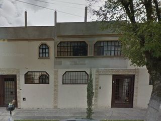 Casa en remate en Cto Juristas 81, Cd. Satélite, Naucalpan