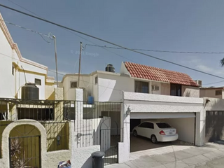 Casa en venta de Recuperacion Bancaria en Bugambilia, Hermosillo, Sonora. Fm17
