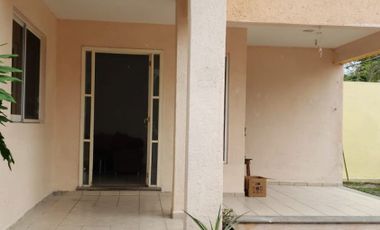 VENTA CASA CON ALBERCA EN FRACCIONAMIENTO, CUERNAVACA JIUTEPEC