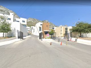 Oportunidad de Remate Bancario en Calle Joan Miro, Pedregal de La Huasteca, Santa Catarina, Nuevo León