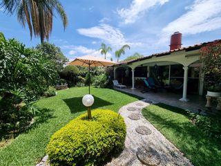 Casa en condominio con jardín privado VENTA Delicias Cuernavaca