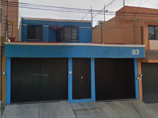 S e vende excelente casa en Pacanda, Lomas de Vista Bella, Morelia, Mich.