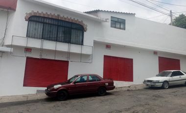 Local en venta cerca de avenidas principales