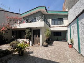 Casa en venta San Lorenzo Xicoténcatl, Iztapalapa, Ciudad de México.